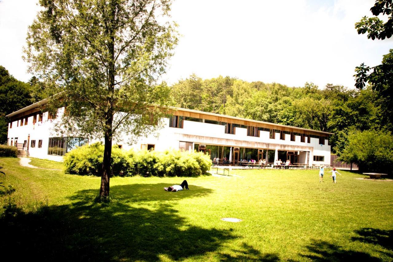 Jugendherberge Possenhofen Pocking  Exterior photo